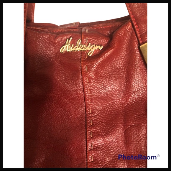 Hidesign Gen Leather Lrg Red Shoulder Bag w/gld hardware Good Preloved Condition - Picture 7 of 15